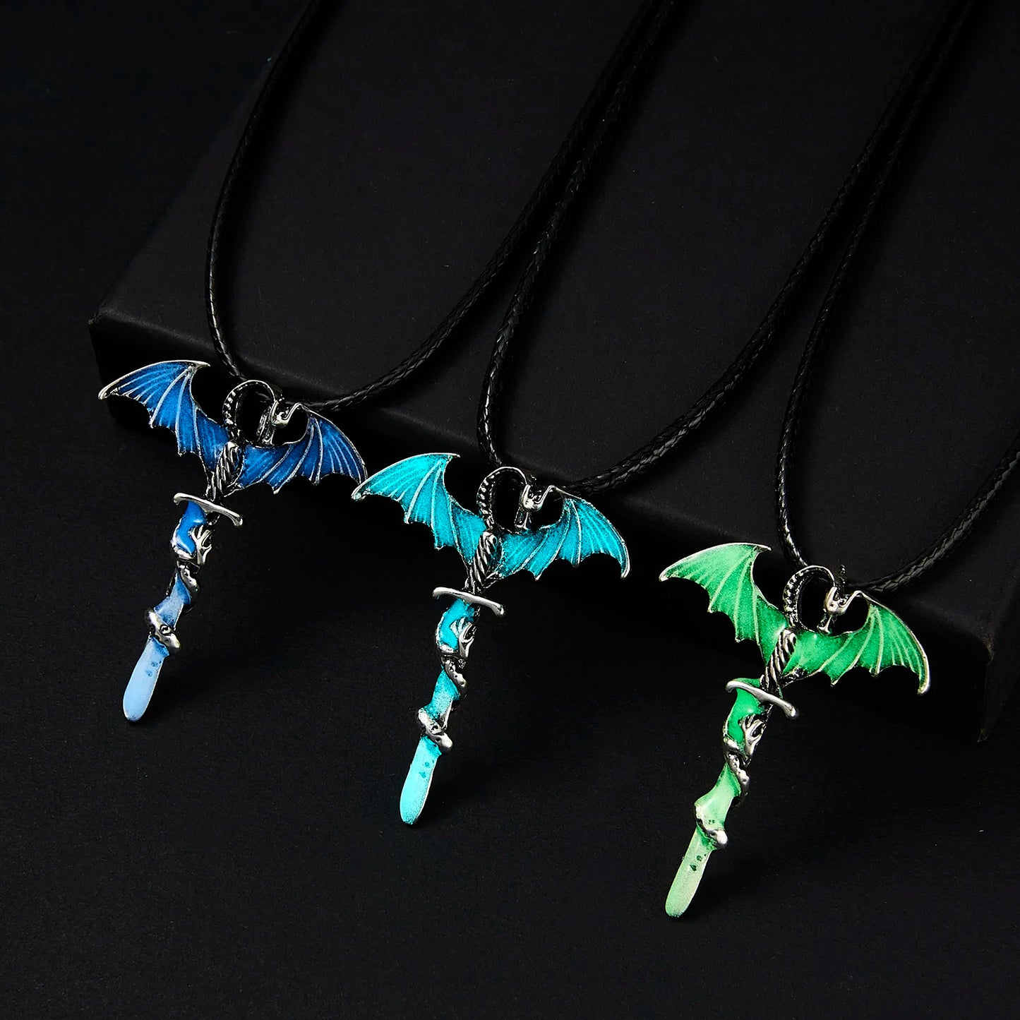 Rinhoo Vintage Magic Steampunk Glowing Luminous Punk Dragon Pendants Necklaces Mens Jewelry Glow In the dark Pendant Necklace