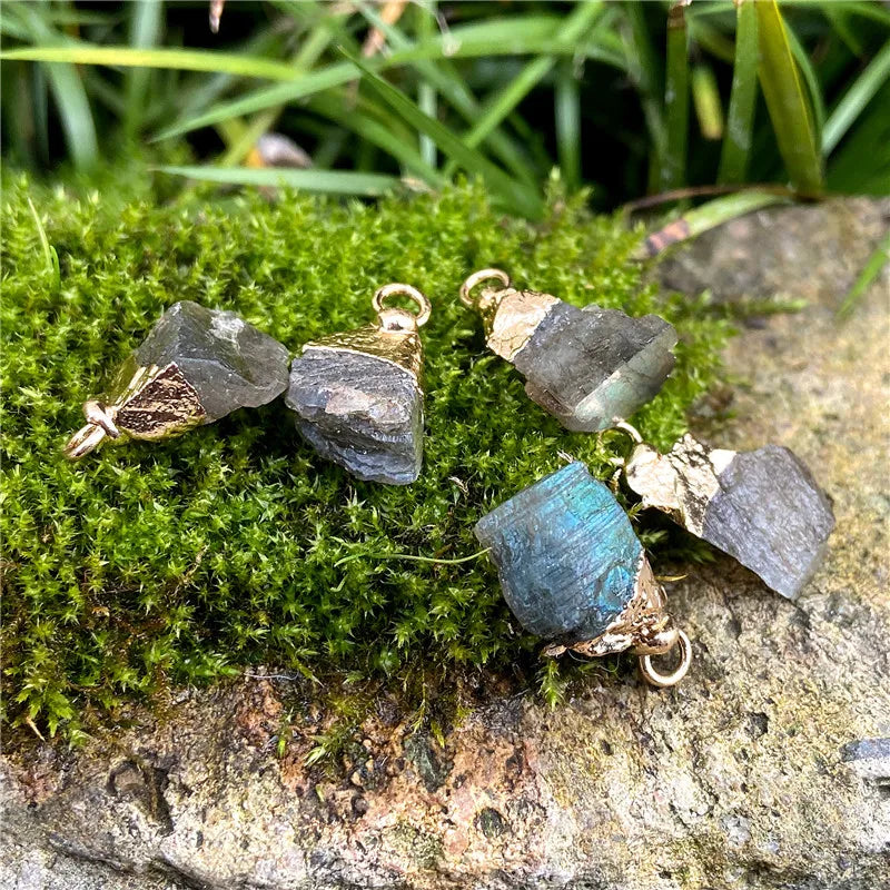 2PCS Mini Raw Stone Pendant Rough Fluorite Amethysts Tourmaline Reiki Stone Charms For Jewelry Making Handmade DIY Accessories