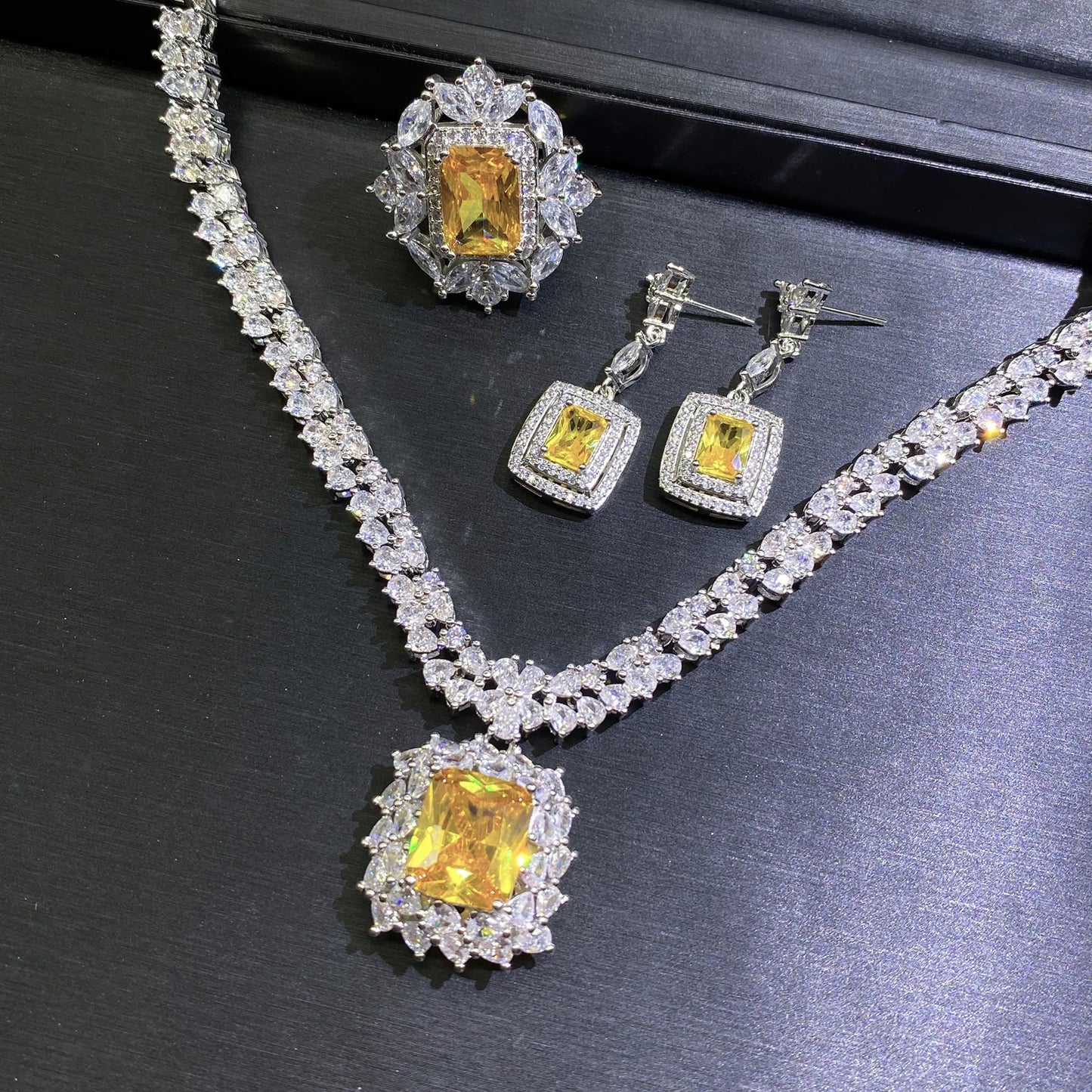 Women Canary tourmaline water drop gemstone necklace plated with 18K gold Farah crown zircon ring