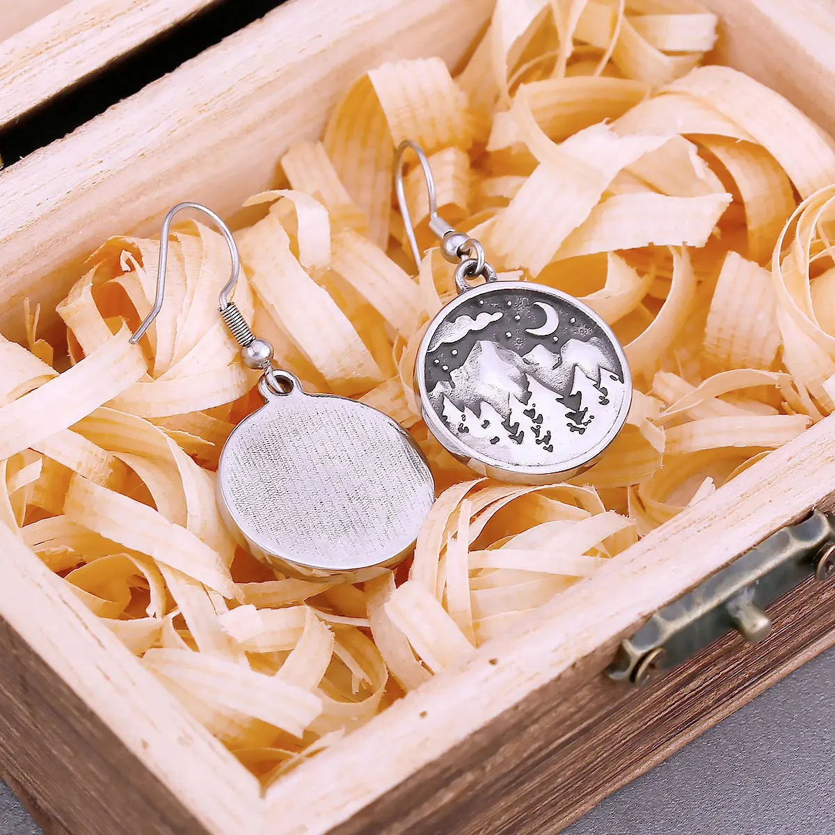 Vintage Forest Moon Drop Earrings For Men Stainless Steel Fashion Tree Plant Hip Hop Biker Earrings Punk Simple Jewelry As Gift