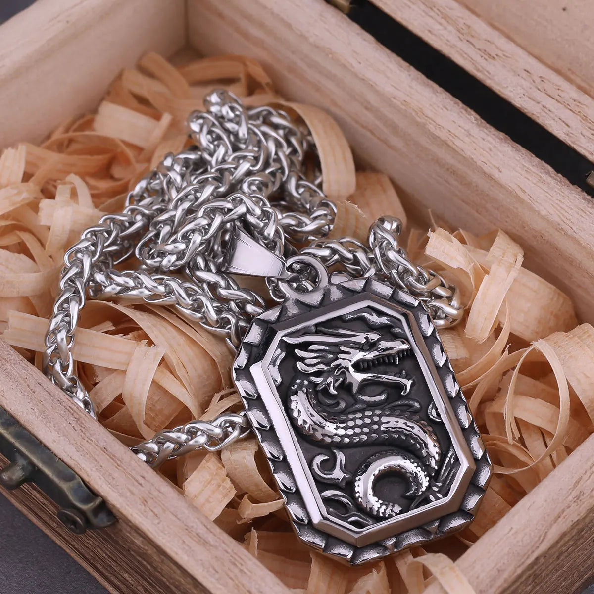 Vintage Vikings Animal Dragon Ouroboros Pendant Carved Scales Texture Stainless Steel Jewelry Scandinavian Amulet Necklace Gift