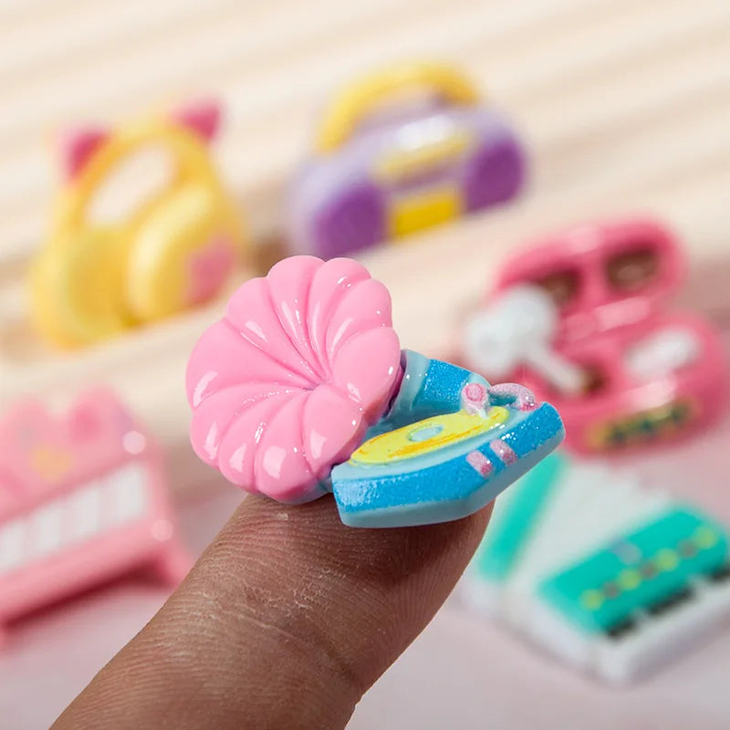 100pcs Kawaii Flatback Resin Piano Earphone Radio Cabochon Charm DIY Craft Scrapbook Dollhouse Decoration Accessories