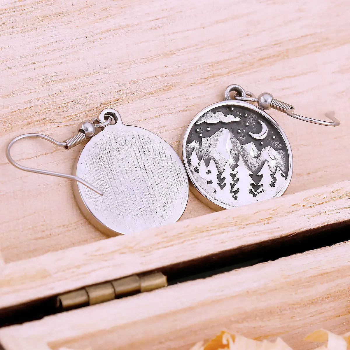 Vintage Forest Moon Drop Earrings For Men Stainless Steel Fashion Tree Plant Hip Hop Biker Earrings Punk Simple Jewelry As Gift