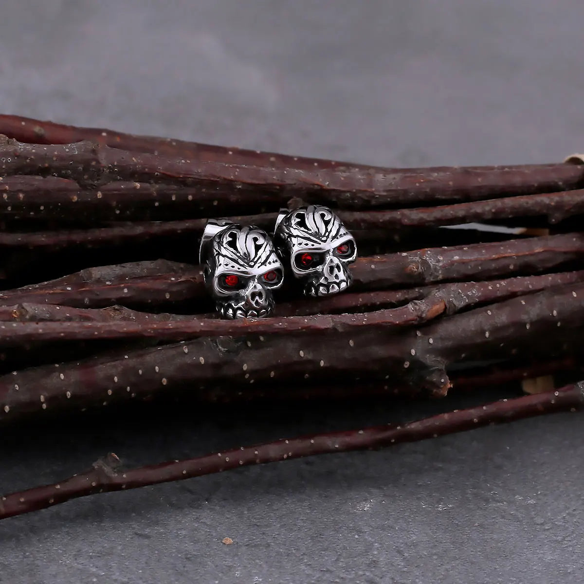 Vintage Skull Stud Earrings For Men and Women Hip Hop Punk Gothic Earrings Fashion Skeleton Stainless Steel Jewelry Gift