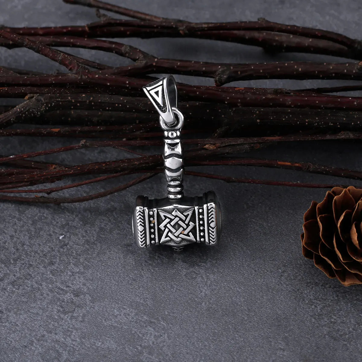 Thor's Hammer Nordic Mythology Men's Pendant Necklace Stainless Steel Trend Street Fashion Charm Jewelry Necklace
