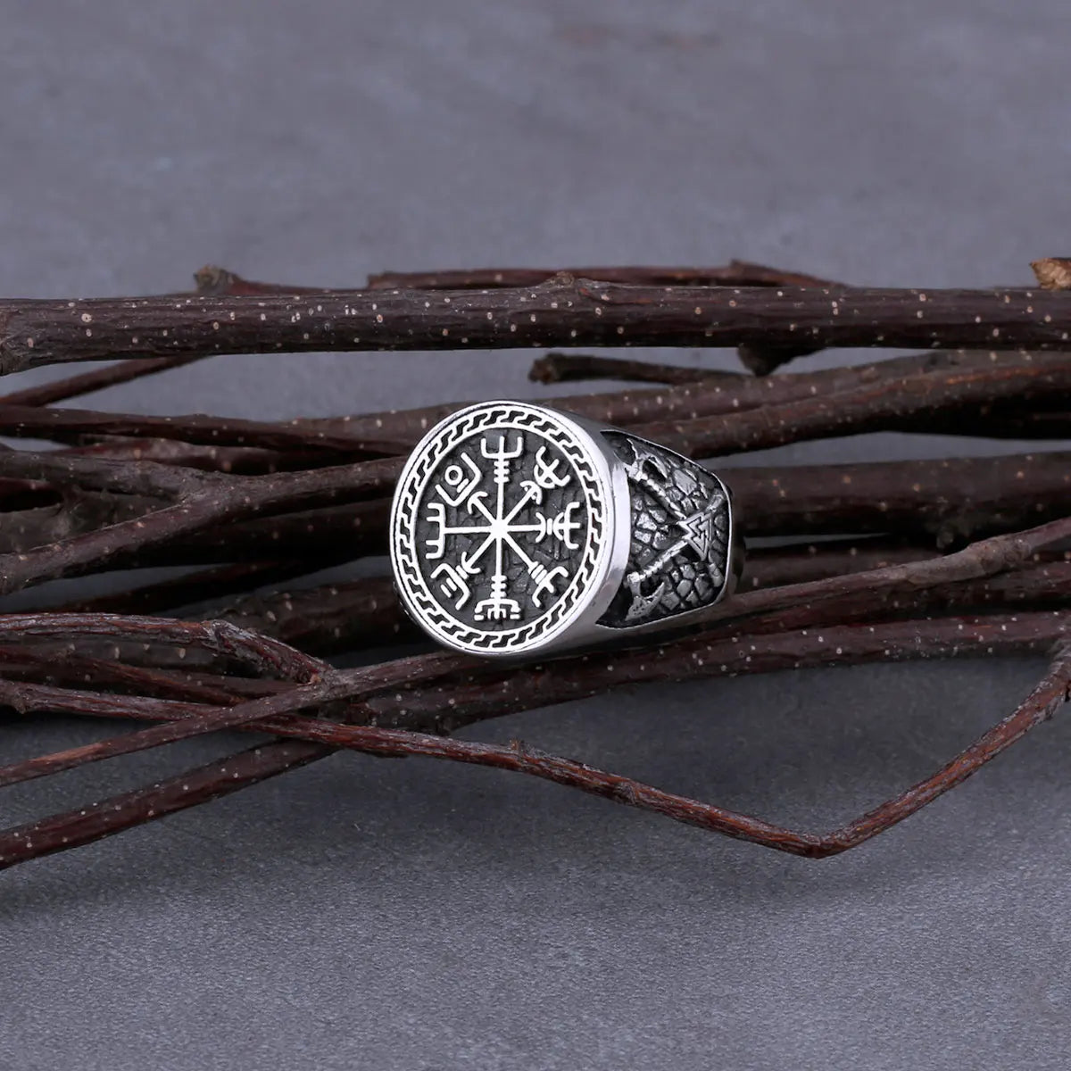 Nordic Viking Axe Vegvisir Compass Ring Men Stainless Steel Vintage Fashion Hip Hop Biker Ring Punk Awe of Helmet Amulet Jewelry
