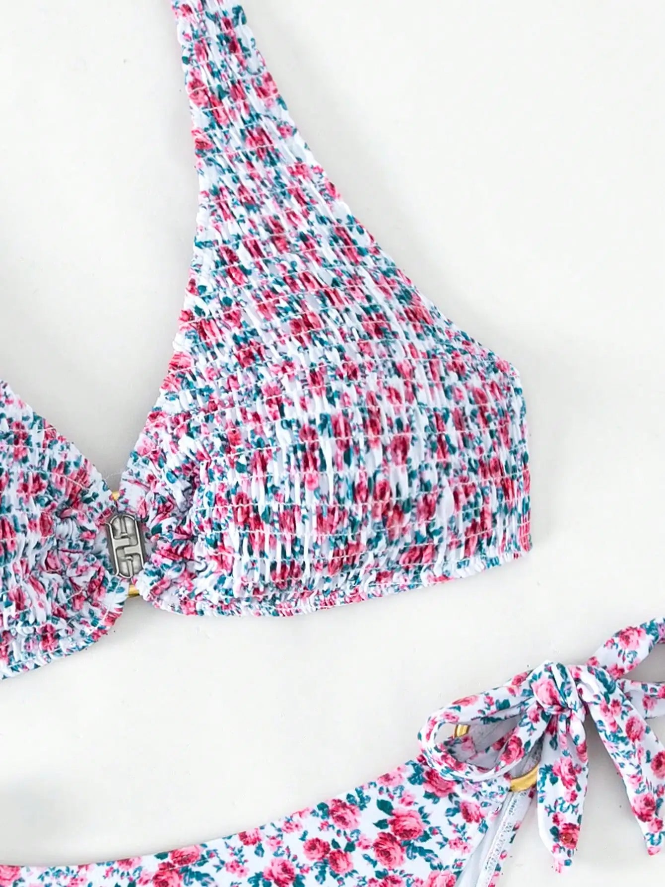 Floral bikini is small and fresh split slim swimsuit summer niche design youthful and bright