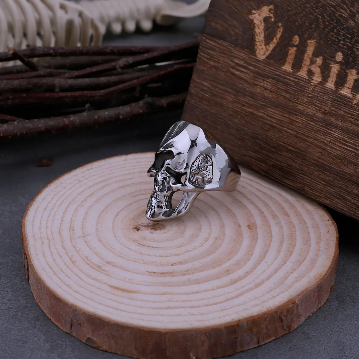 316L Stainless Steel Neo-Gothic Twist Skull Ring for Men Fashion Rock Polished Accessories Hip Hip Biker Jewelry As A Gift