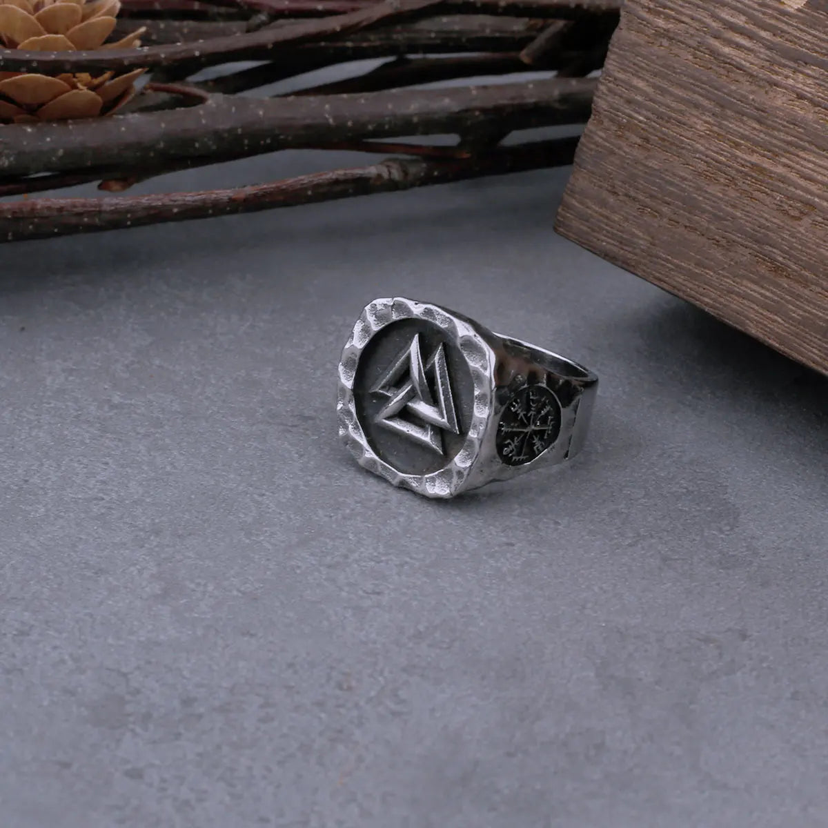 Viking Warriors Rune Retro Ring Men's Fashion Simple Creative Locomotive 316L Stainless Steel Ring Jewelry Gift