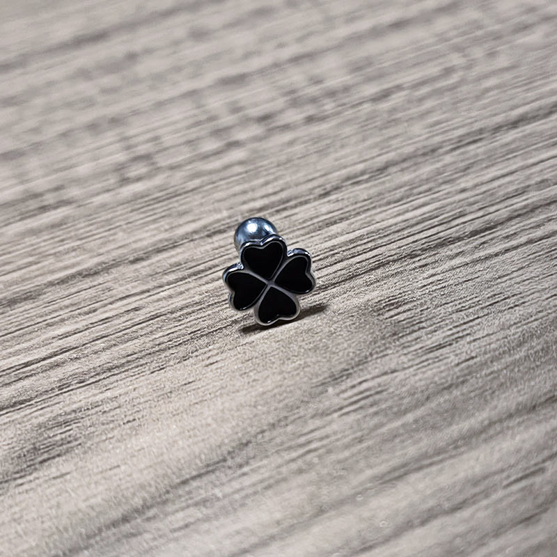 One Piece 925 Silver Cute Black Heart Clover Plant Stud Earrings for Fashion Women Fine Jewelry Minimalist Accessories
