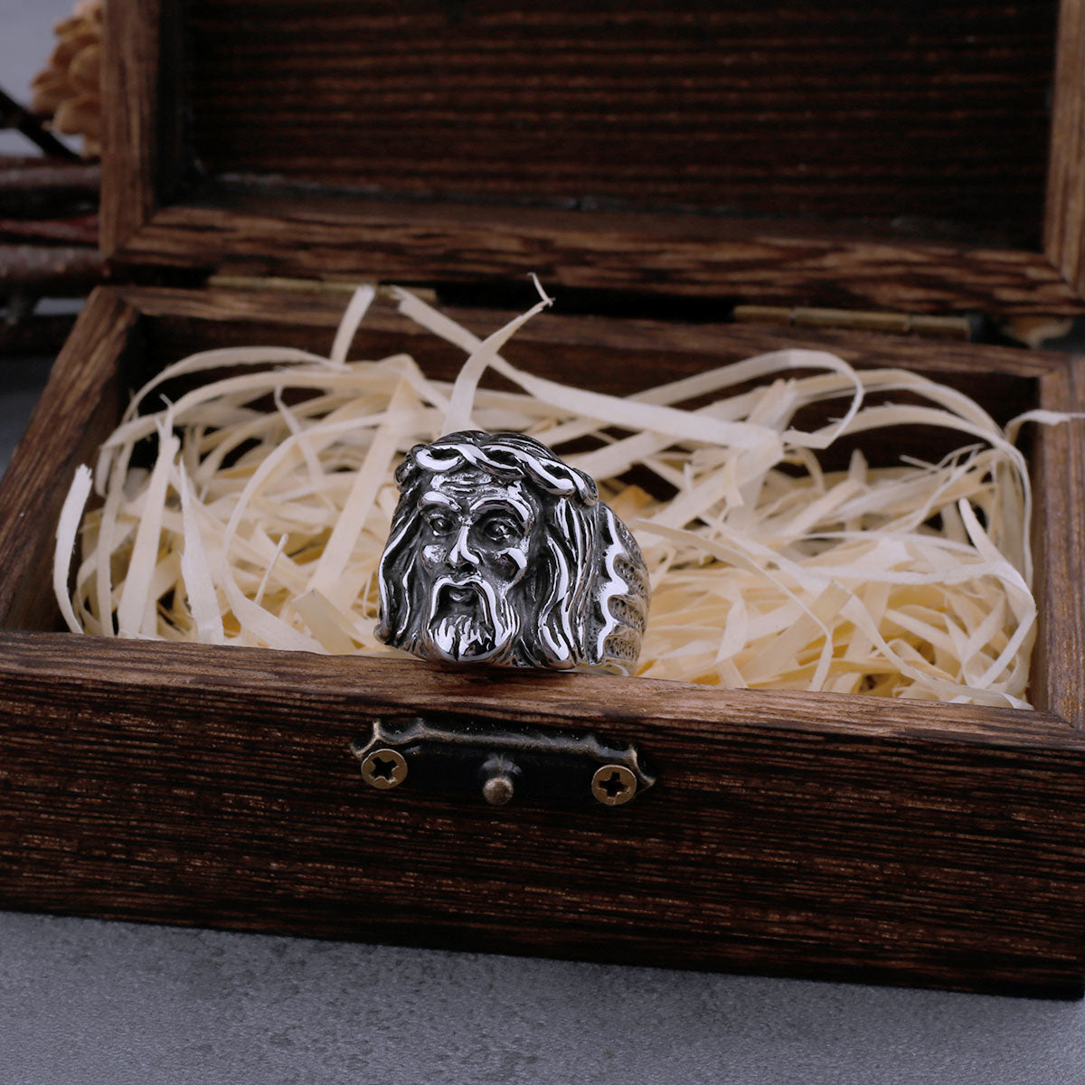 Stainless Steel Vintage Jesus Head Ring Men's High Quality Fashion Punk Catholic Faith Cross Ring Religious Biker Jewelry Gift