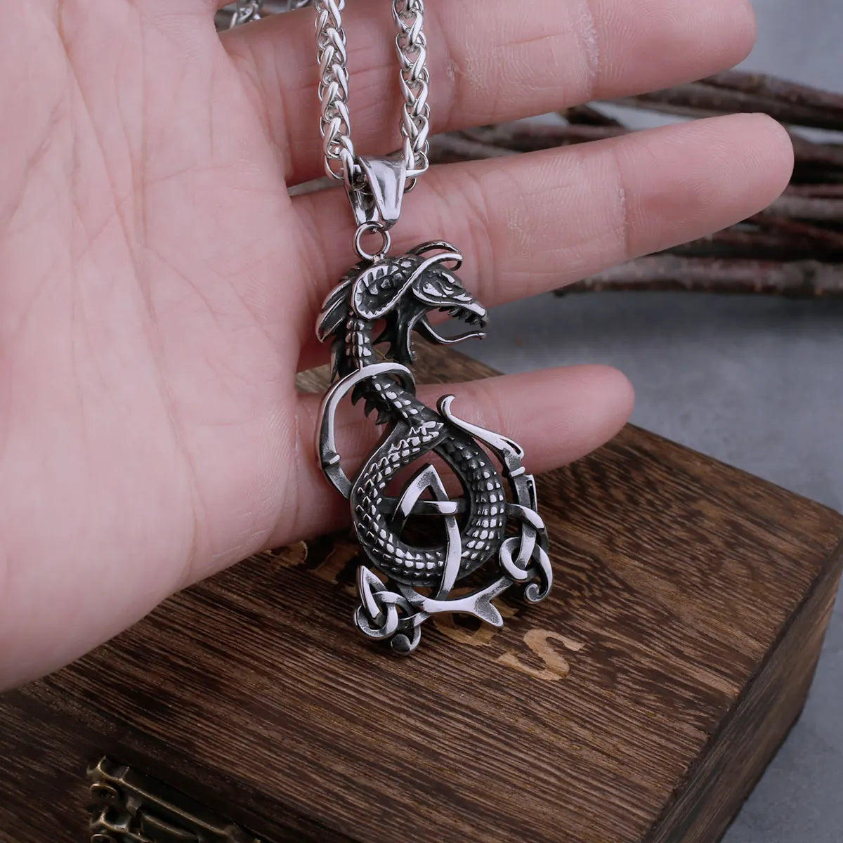 Nordic Viking Retro Dragon Necklace Men's Rattlesnake Amulet Hip Hop Stainless Steel Dragon Pendant Viking Animal Jewelry Gift