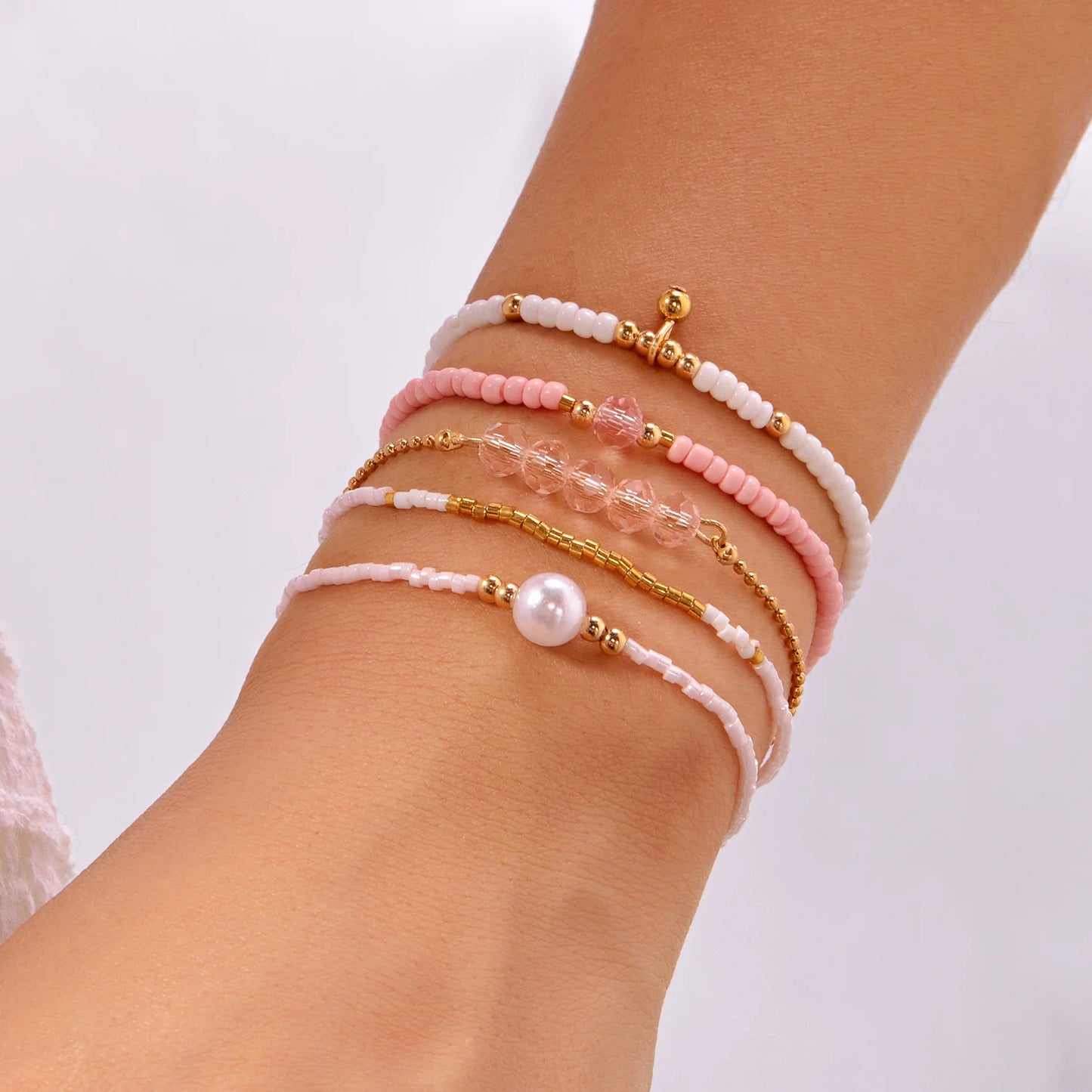 Handmade Pink Crystal Rice Beaded Bracelet for Women Minimalist Beads Elastic Rope Bracelet Summer Holiday Party Jewelry Gift