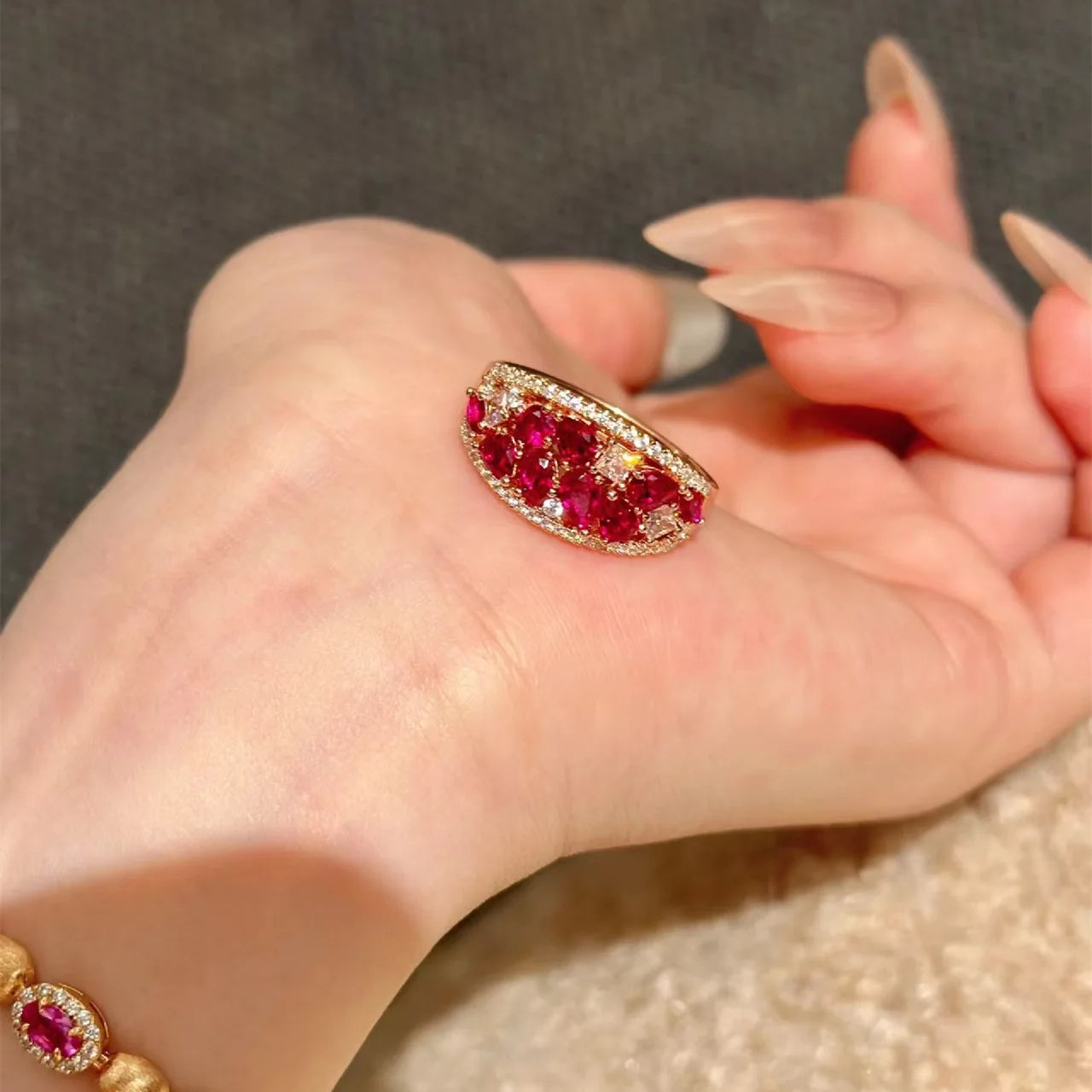 Light Luxury Shining Exquisite Ruby rings for women High quality Palace Style Romantic Water Drop Irregular Ring Wedding Jewelry