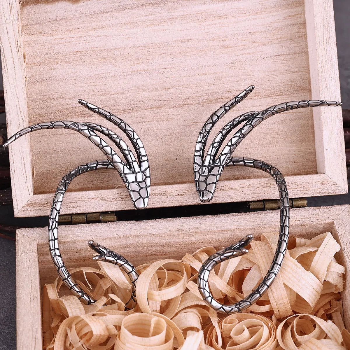 Viking Cobra Men's and Women's Fashion Hip Hop Earrings Stainless Steel Drop Wrap Around Earrings Fashion Personalized Jewelry