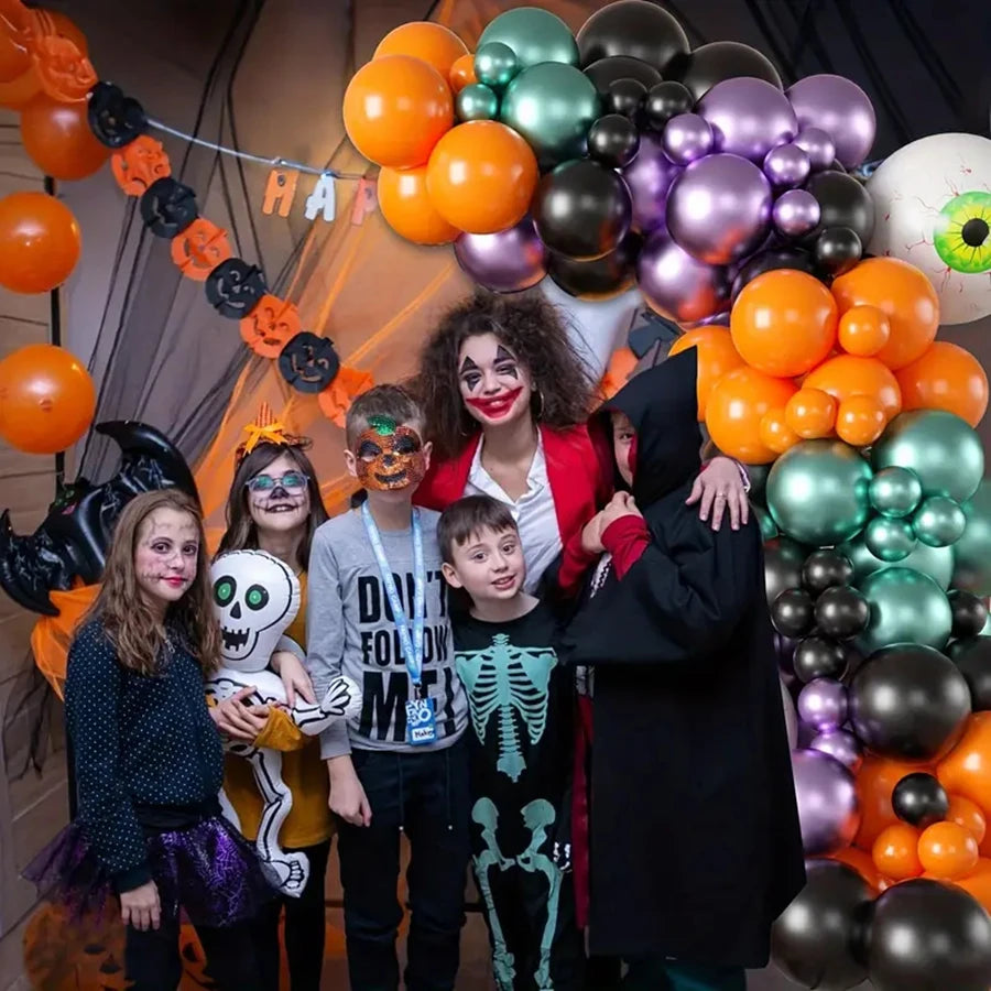 98pcs Halloween Balloon Garland Kit, Black and Orange Balloon Garland Kit with Eye Foil Balloons for Party Decorations