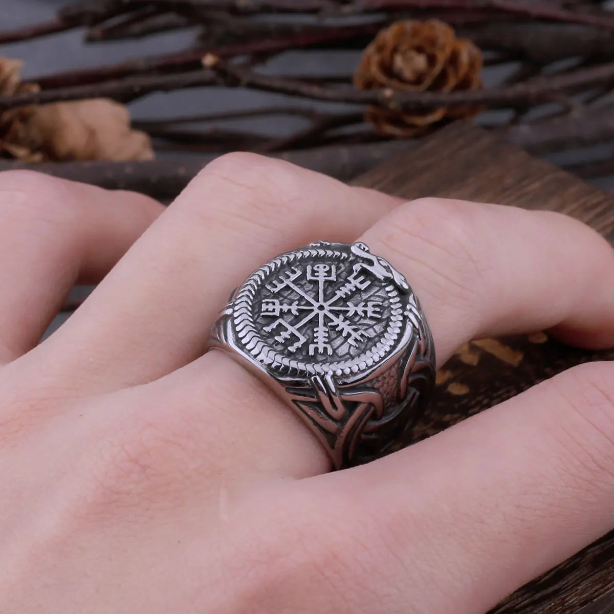 Men's Stainless Steel Viking Road Sign Compass Dragon Ring Ring Odin Rune Animal Hip Hop Viking Ring Jewelry as Men Gift