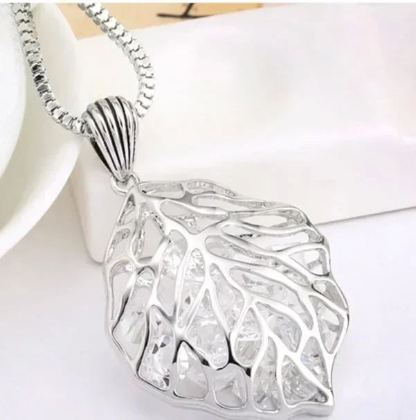 2024 Flower Long Necklaces for Women Fashion Crystal Choker Collier Femme Statement Necklaces&Pendants Accessories