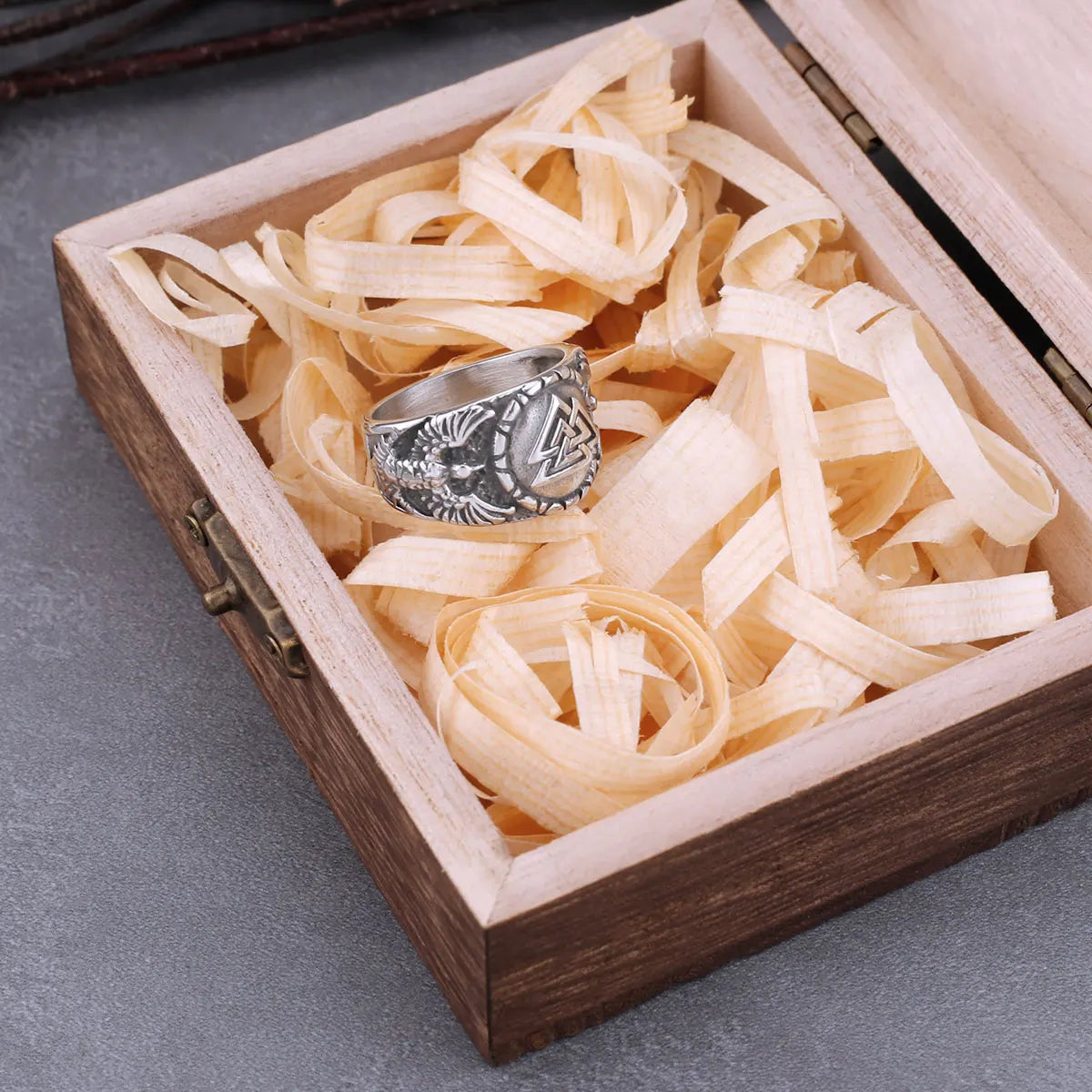 Titanium Steel Personality Domineering Trinity Bird Eagle Totem Men and Women Ring Retro Punk Stainless Steel Gift Jewelry Gift