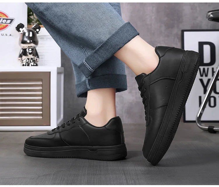 White Casual Sneakers for Men Leather Shoes Fashion Male Mens Tenis Autumn Platform Breathable Flat Man Running Sport Shoes 2024