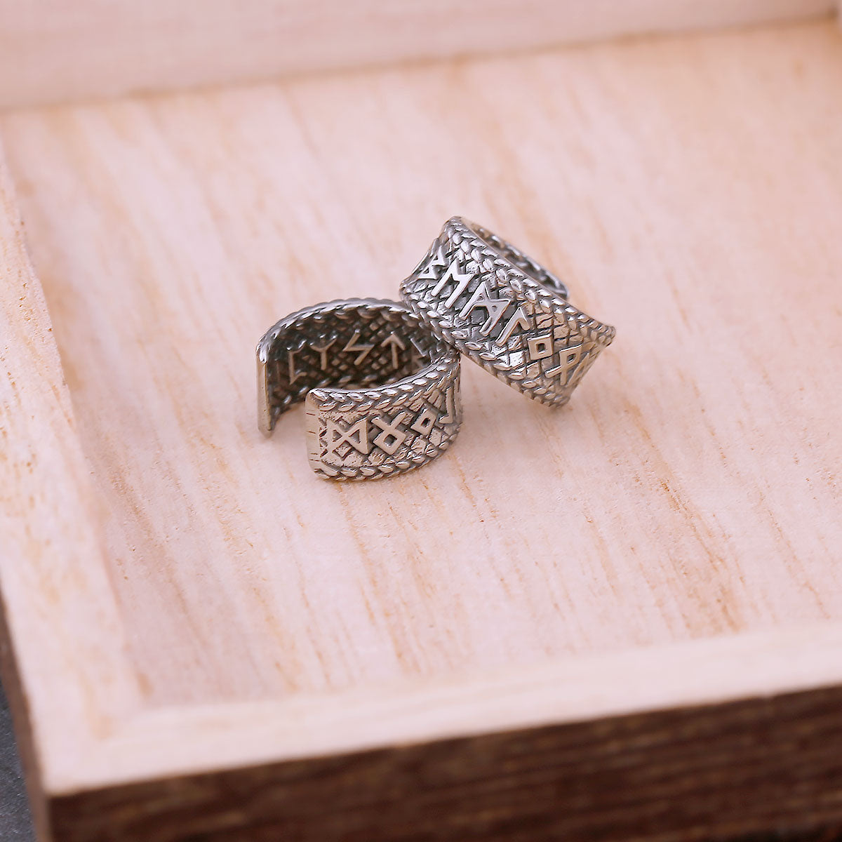 Vintage Vikings Rune Clip Earrings For Men Stainless Steel Nordic Odin Amulet Earrings Fashion Hip Hop Punk Biker Gift Jewelry