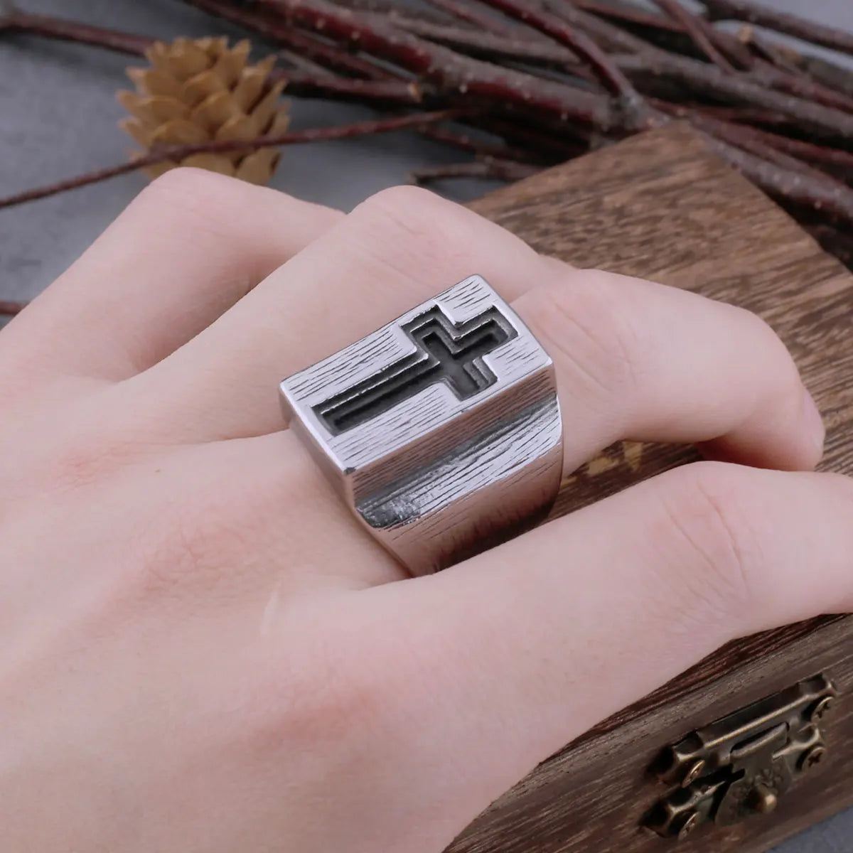 316L Stainless Steel Cross Wide Brim Religious Ring For Men Hip Hop Simple Christian Faith Ring Jewelry Holiday Party Gift