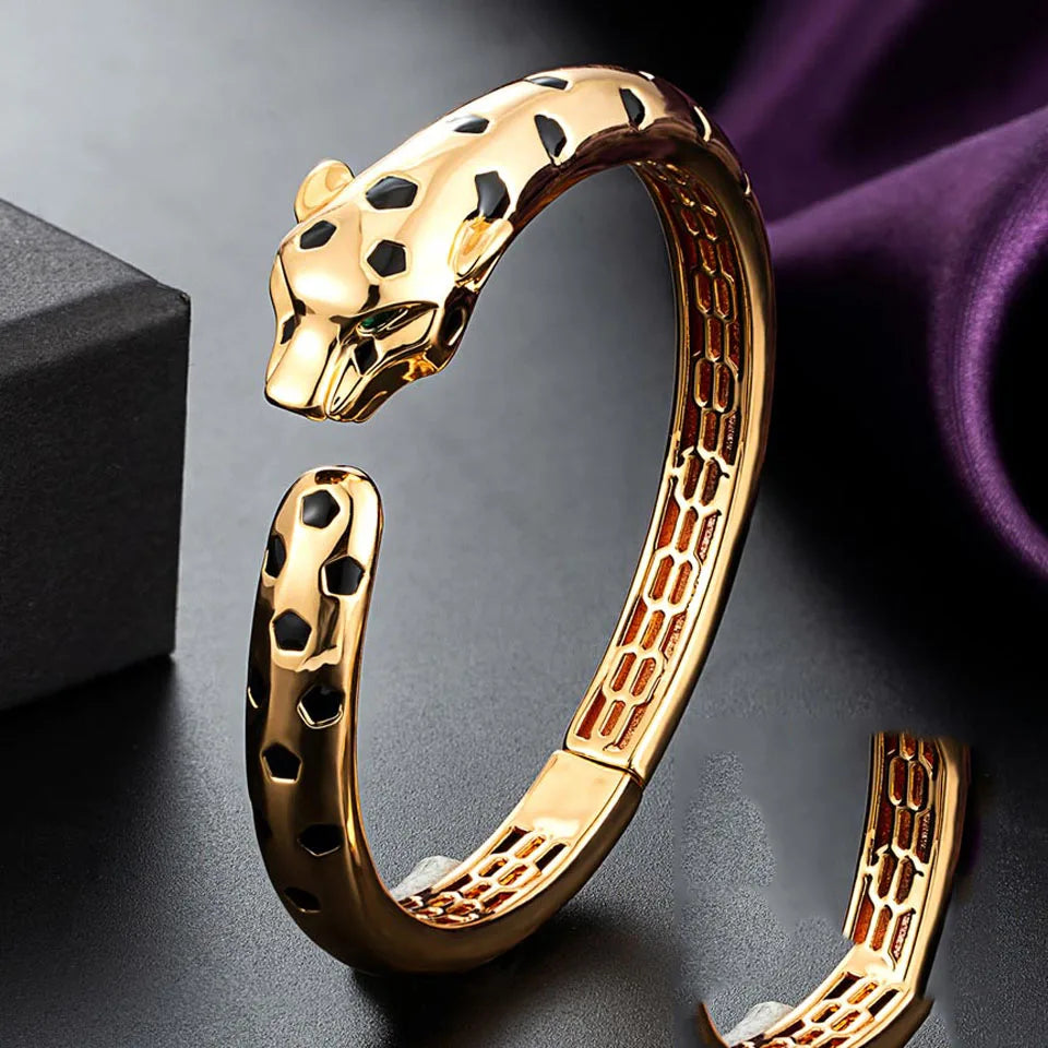 Zlxgirl Green Eye Jet leopard pendant with Earrings Jewelry Set AAA micro pave cubic zircon copper necklace sets fashion jewelry