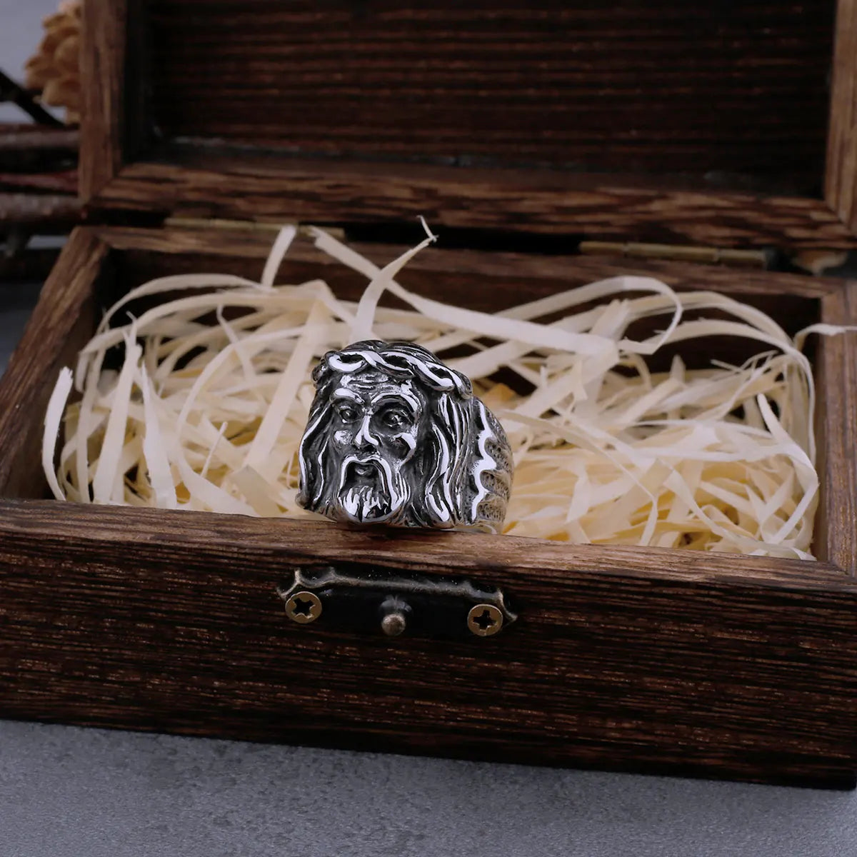 Stainless Steel Vintage Jesus Head Ring Men's High Quality Fashion Punk Catholic Faith Cross Ring Religious Biker Jewelry Gift
