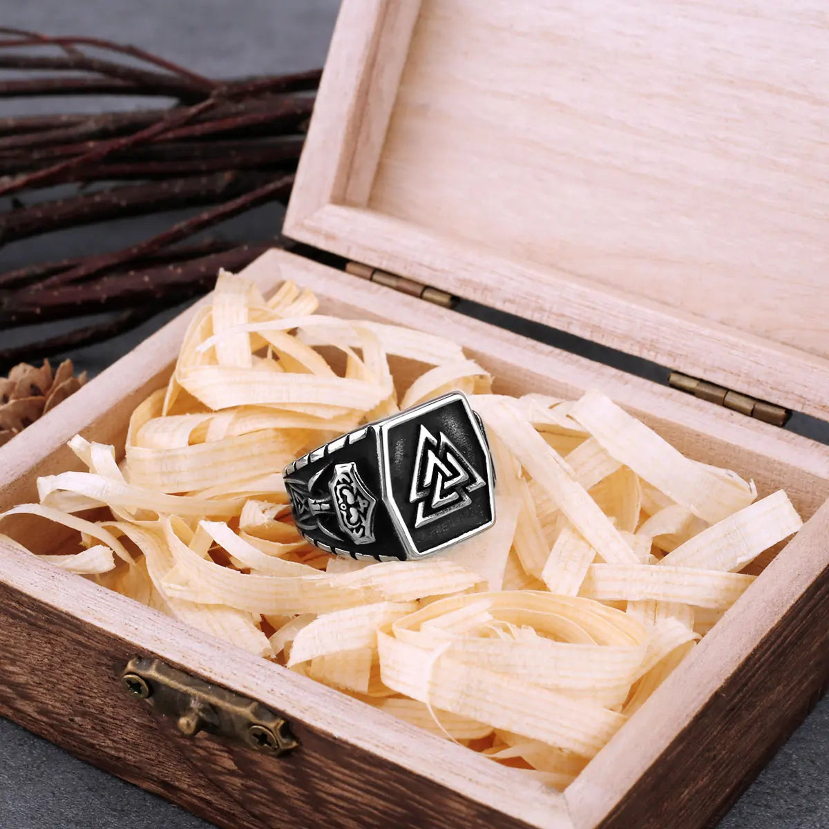 316L Stainless Steel Odin Rune Ring Navia Scandi Men's Amulet Rune Ring Gothic Classic Punk Retro Trend Party Jewelry Gift Box