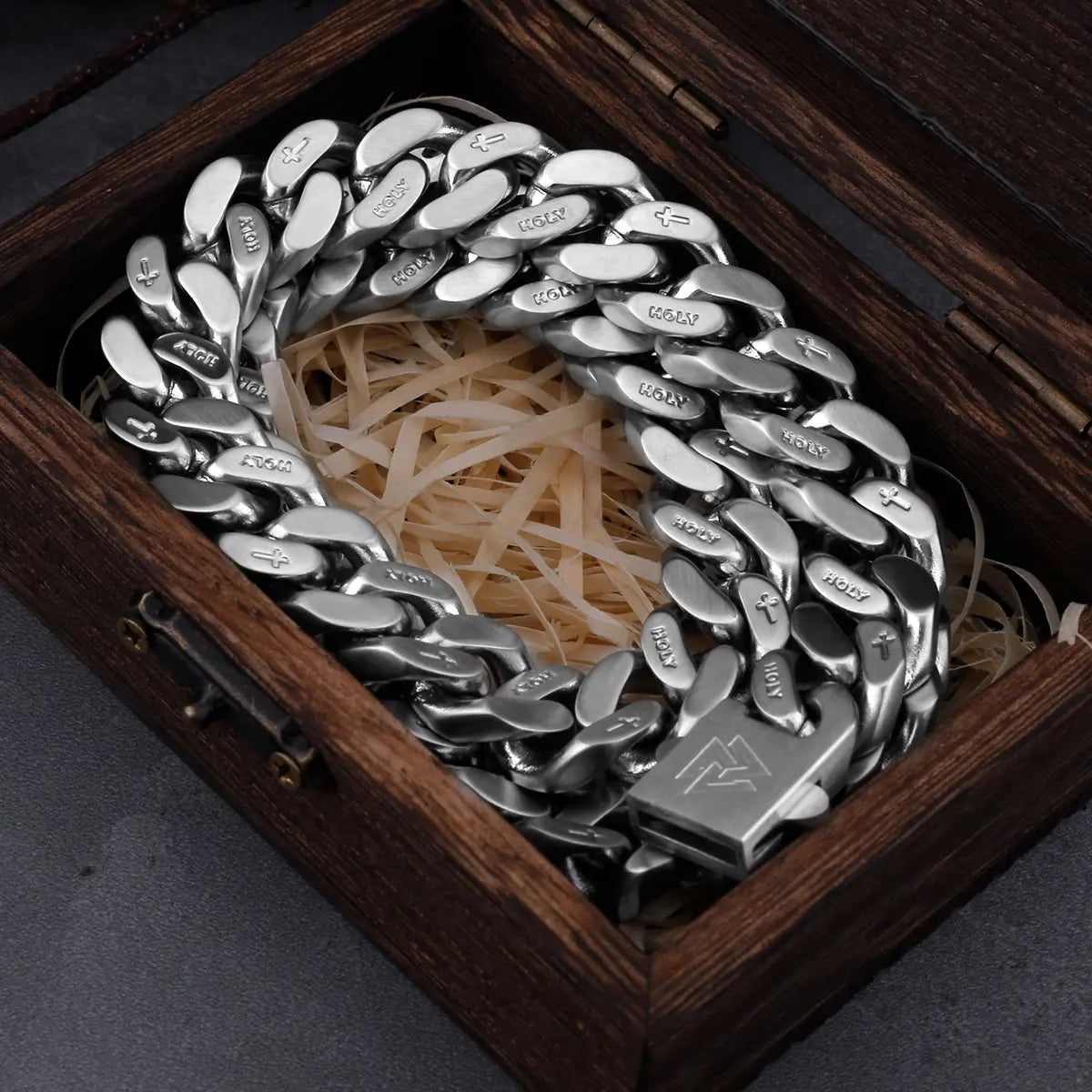 Cuban Chain Necklace High Street Male Hip Hop European American All Match Love Design Couple Jewelry Gift