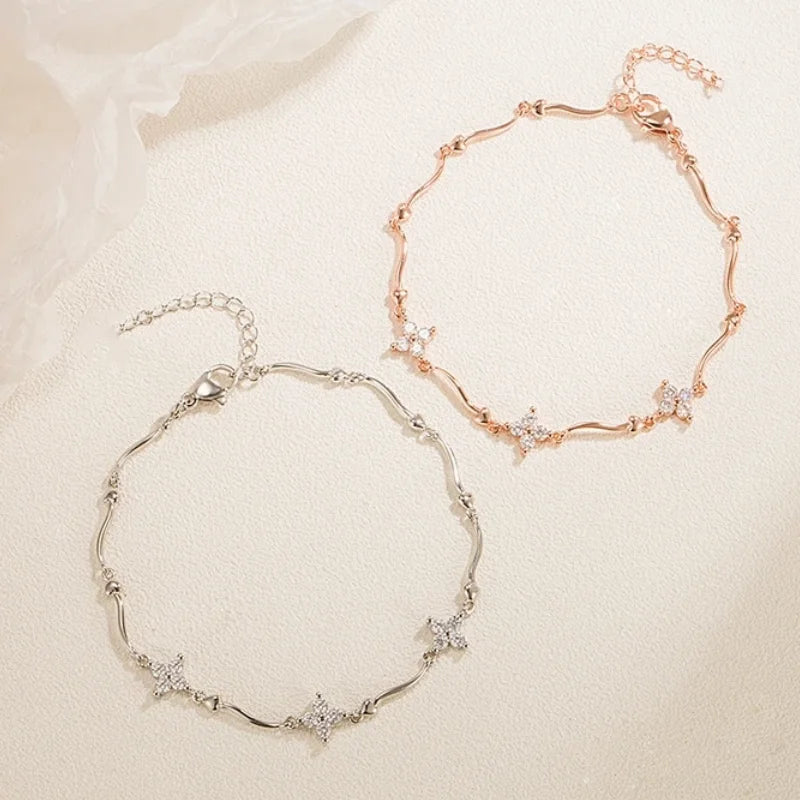 ANENJERY Sparkling Zircon Four Leaf Flower Chain Bracelet Light Luxury Design for Women Niche Simple Desgin Party Jewelry Gifts