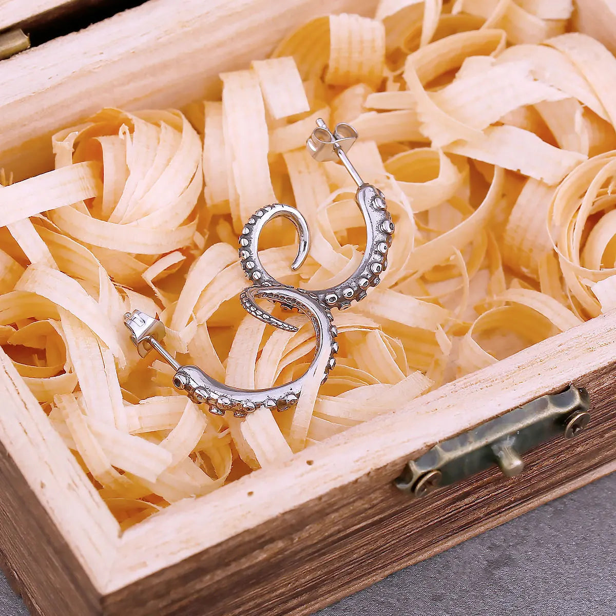 Hip Hop Octopus Whiskers Animal Stud Earrings For Men Stainless Steel Fashion Punk Cool Party Daily Accessories Vintage Jewelry