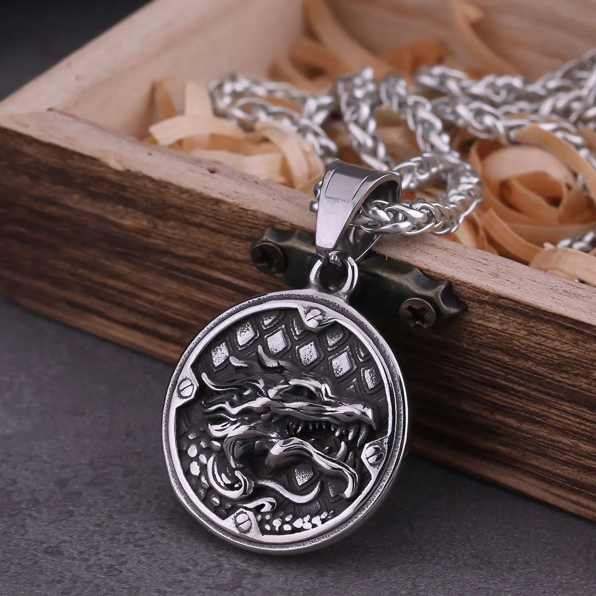 Vintage Vikings Animal Dragon Ouroboros Pendant Carved Scales Texture Stainless Steel Jewelry Scandinavian Amulet Necklace Gift