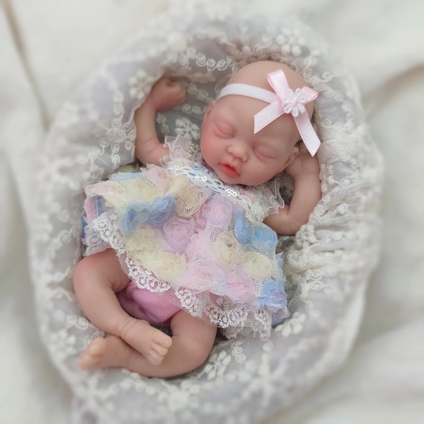 Reborn Baby Dolls Sleeping 7 Inch Silicone Full Body Girl Miniature Babies with feed Accessories for Christmas Gift Kids