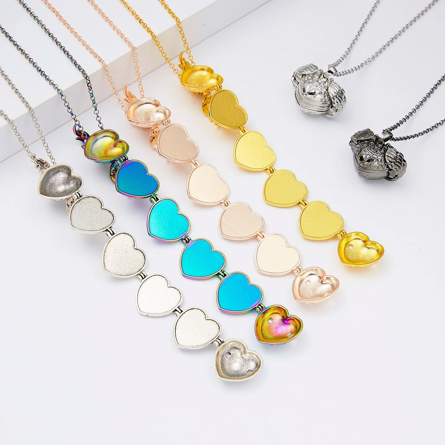 Unique Carved Design Heart-shaped Photo Frame Pendant Necklace Charm Openable Locket Necklaces Women Men Memorial Jewelry