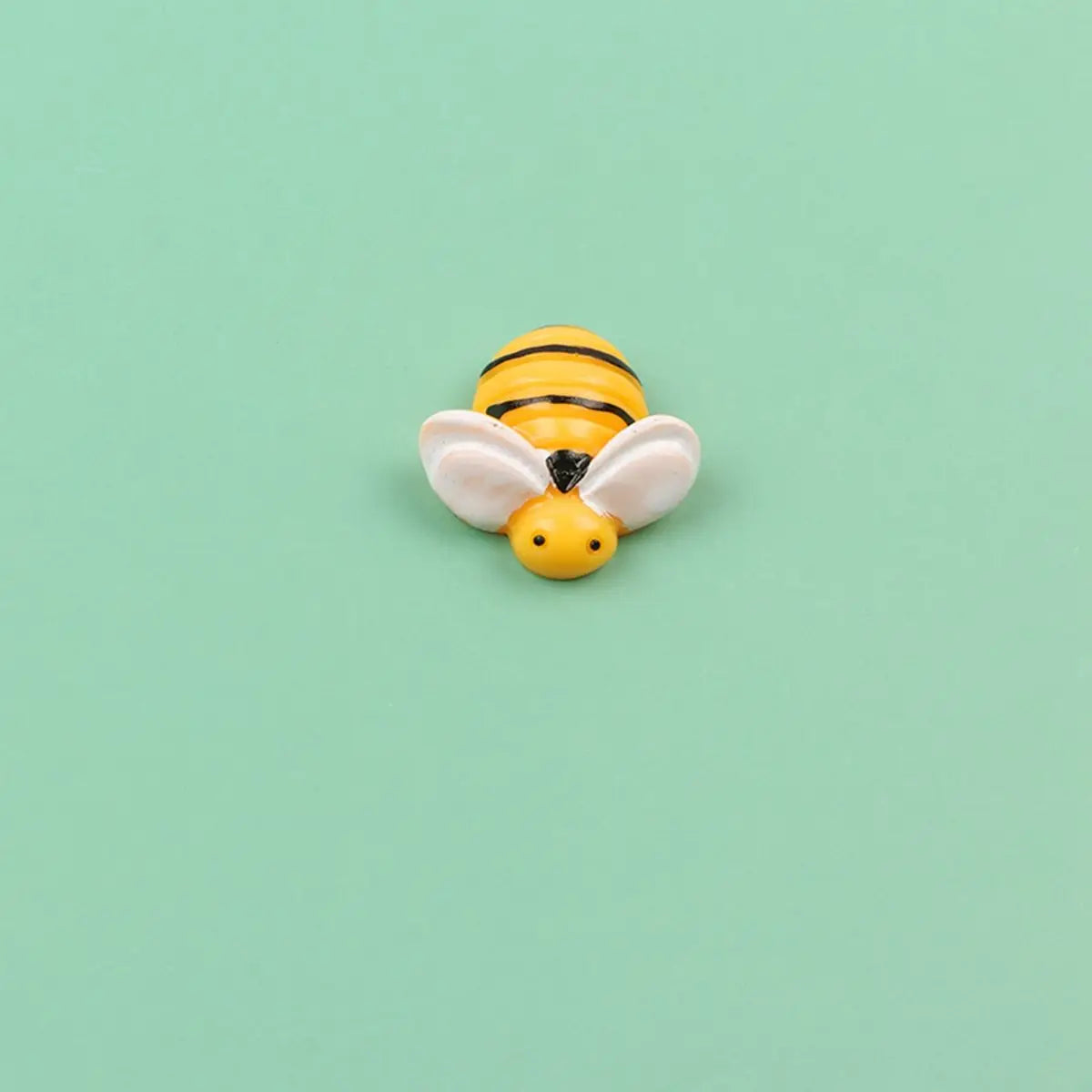 20Pcs/lot Kawaii Mini Bee Miniature Figurines Flatback DIY Craft Gnome Moss Terrarium Bonsai Decor Fairy Garden Supplies