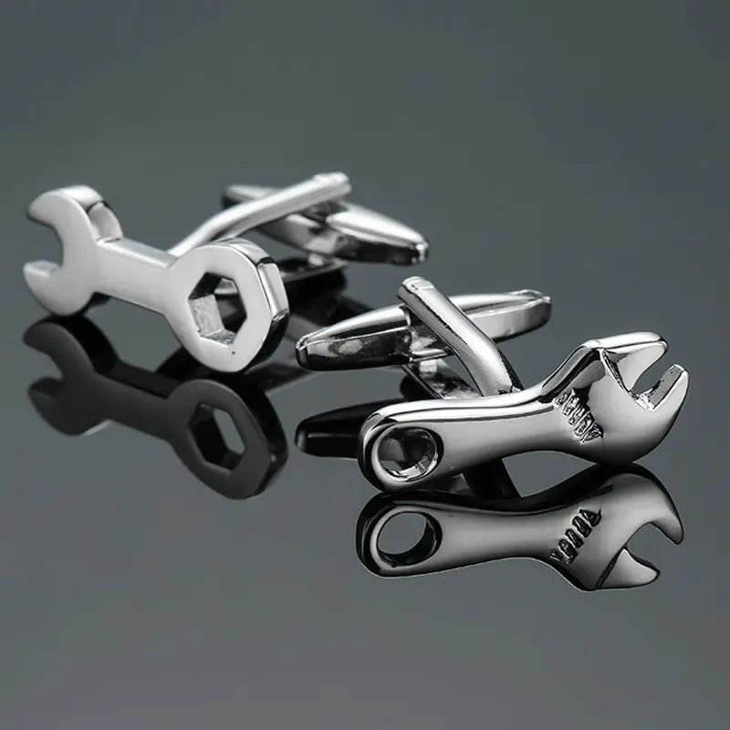 AS High quality playing card Cufflinks new fashion stock hammer dice pistol Cufflinks men's shirt badge pin birthday party gift