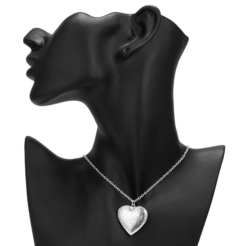 Unique Carved Design Heart-shaped Photo Frame Pendant Necklace Charm Openable Locket Necklaces Women Men Memorial Jewelry