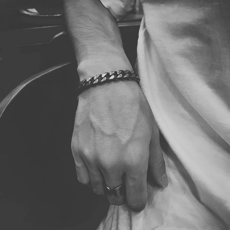 Black Bracelet Men's Accessories Cuban Hip Hop Bracelet Chain Fashion Stainless Steel Men's Chain Gift Vintage Bracelet Jewelry