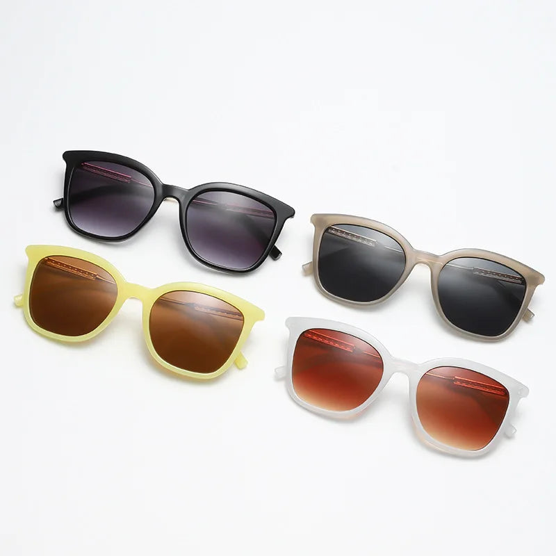 UVLAIK New Metal Hollow Sunglasses Women Oversized Shades Sun Glasses Men Trend Retro Vintage Glasses UV400 Sun Protection 21130