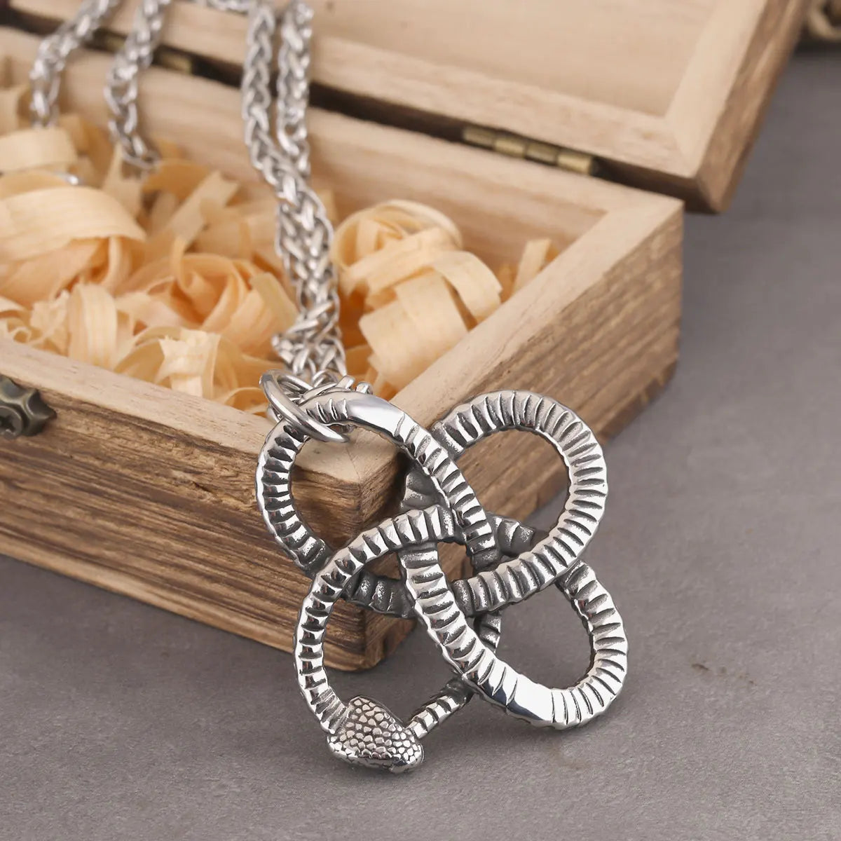 Stainless Steel Creative Design Winding Snake Pedant Necklace Women Men Black Plated Handmade Necklace Party Club Jewelry