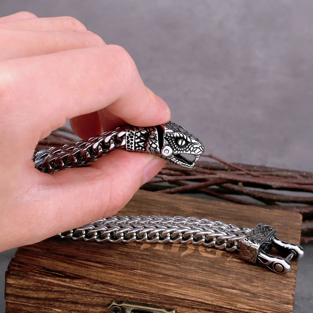 High Quality Nordic Viking Never Fade Stainless Steel Dominant Snake Head Bracelet Men Jewelry Gift Fashion Punk Charm Bracelet