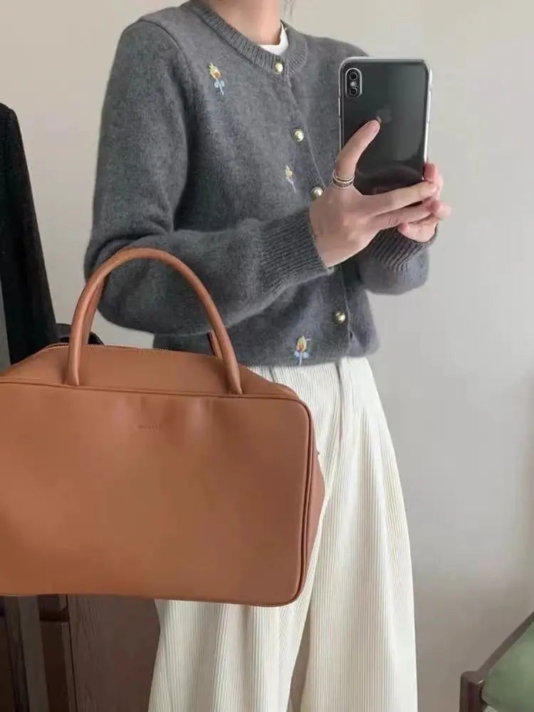 Grey Embroidered Raccoon Velvet Sweater Jacket for Women's Autumn and Winter 2024 New Lazy Style Korean Knitted Cardigan Top