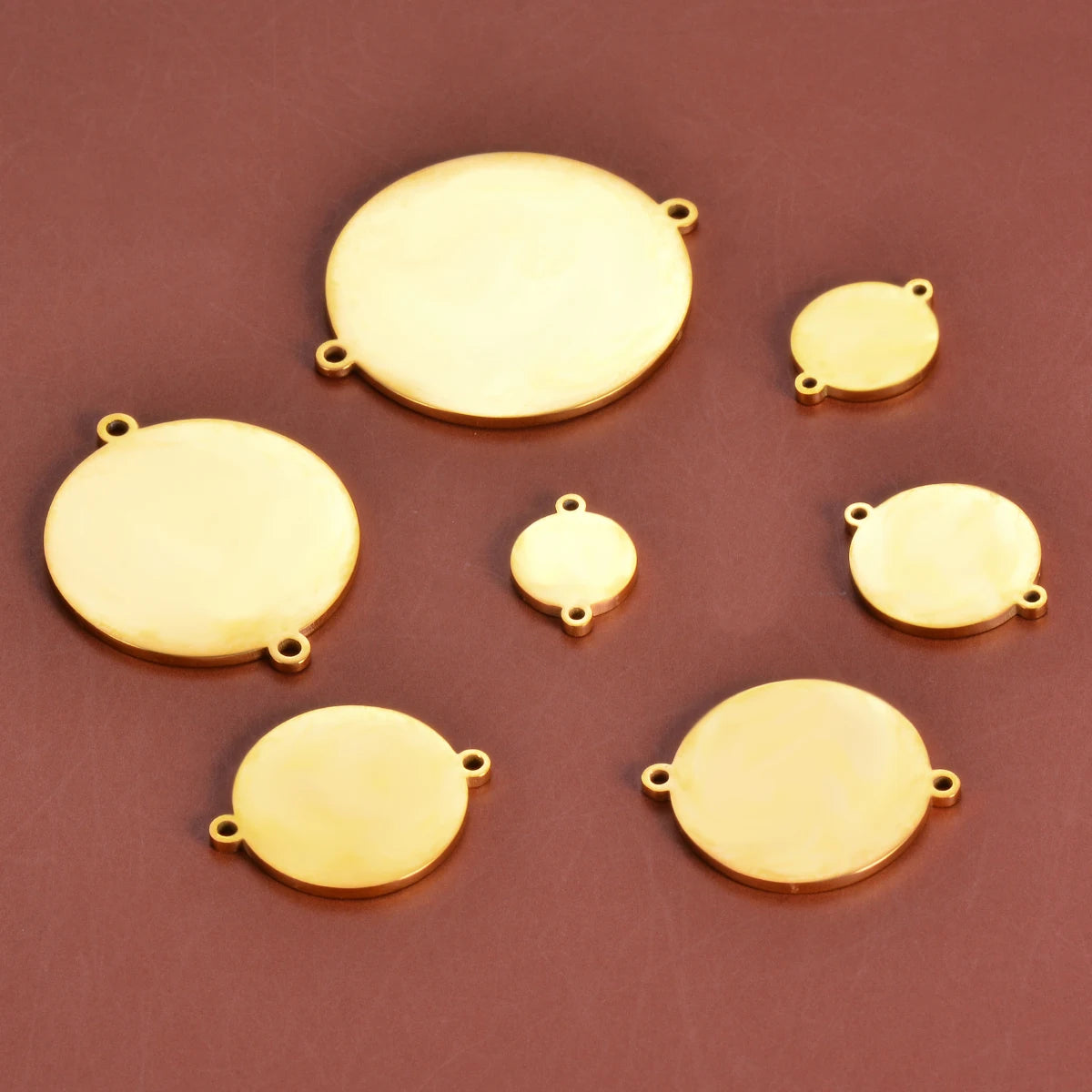 10mm-30mm 10pcs/lot Stainless Steel Round Logo Name Charms Disc Pendant Connectors Two Hole Personalized for Jewelry Making DIY