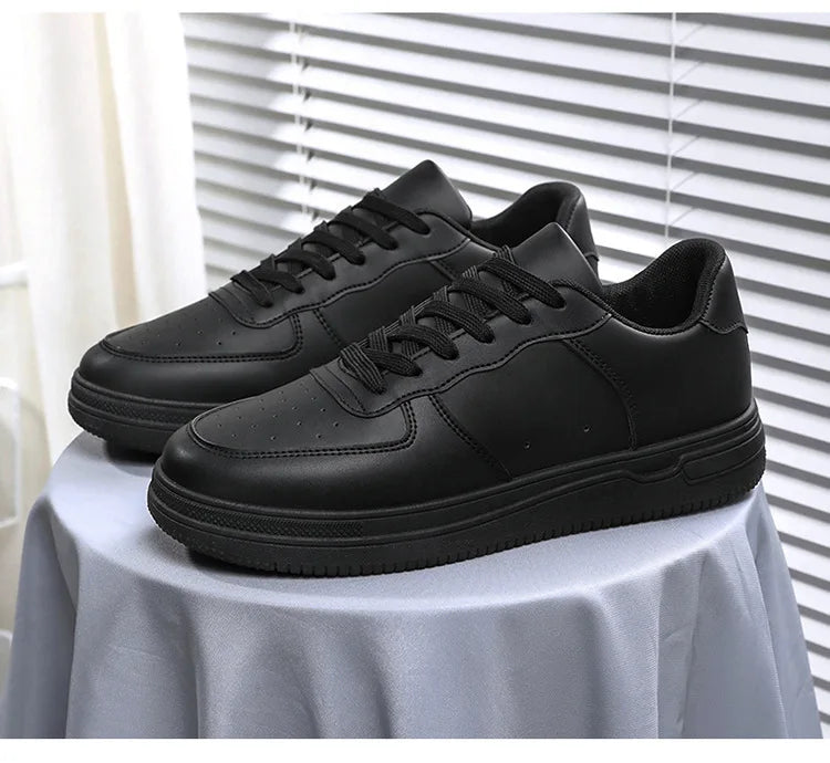 White Casual Sneakers for Men Leather Shoes Fashion Male Mens Tenis Autumn Platform Breathable Flat Man Running Sport Shoes 2024