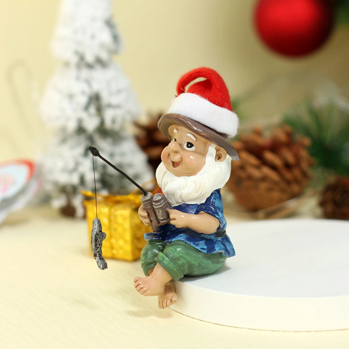 1 Christmas fishing dwarf, creative Christmas home decoration, fun Christmas hat dwarf, Christmas gift, resin crafts