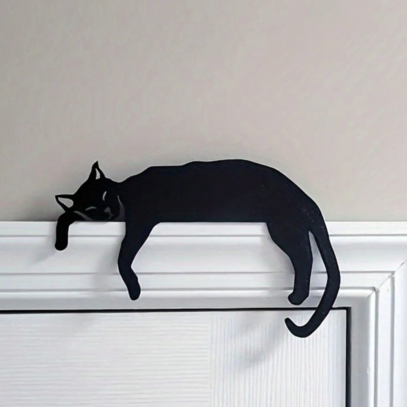 Black Cat Silhouette Metal Wall Sculpture | Living Room/Bedroom Decor | Halloween & Christmas Gift, Door Top Ornament