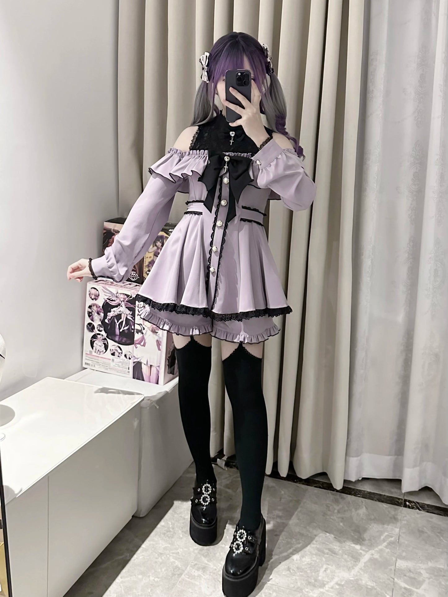 Japanese Mass-produced Off-the-shoulder Lace Splicing Long-sleeved Bow Shirt Dress and Shorts 2 Piece Dress Set Lolita Outfits