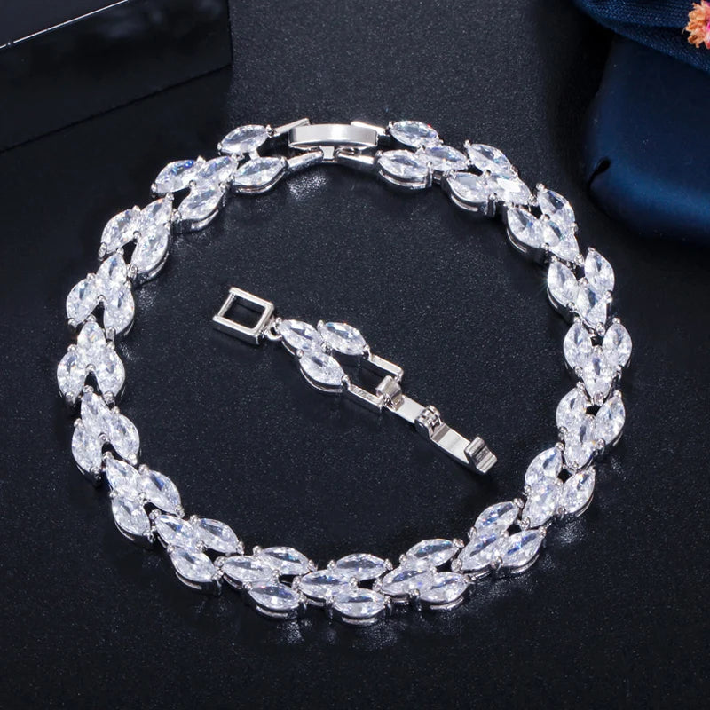 ThreeGraces Fashion Blue Cubic Zirconia Wedding Bridal CZ Link Chain Bracelet for Women 2025 New Chic Party Jewelry BR306