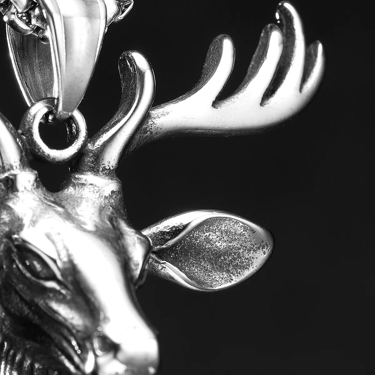 Deer Pendants Men Ancient Reindeer Necklaces 316L Stainless Steel Gem Chain Rock Punk for Friend Male Jewelry Gift Dropshipping